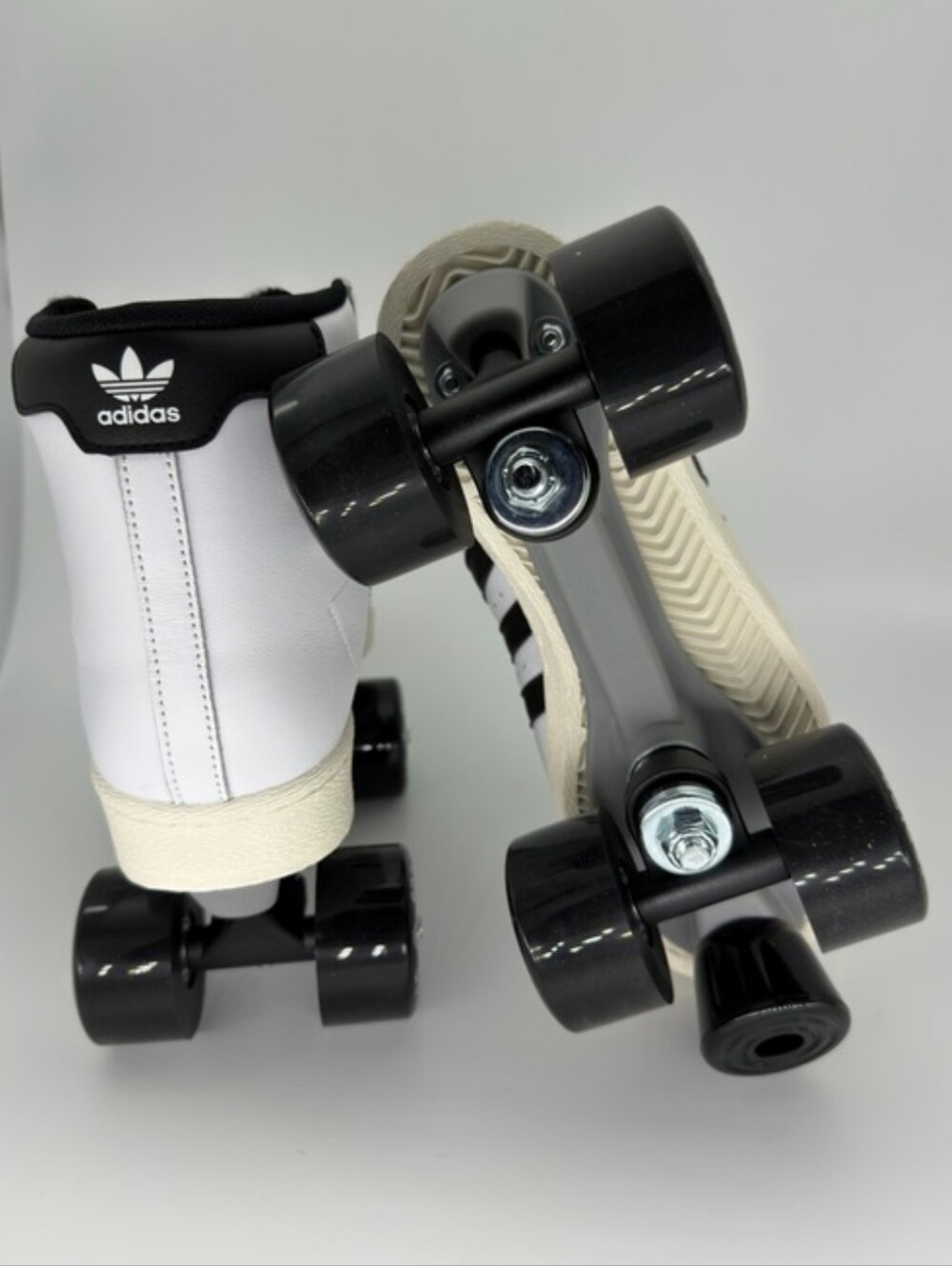 adidas Superstar 82 High-Top Roller Skates White & Black - Picture 15 of 16